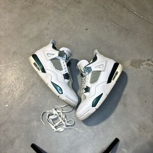 Jordan 4 Oxidized Green